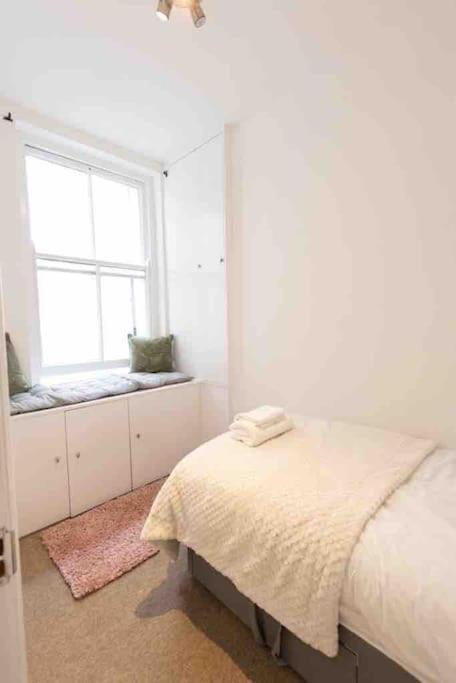 Lovely 2 Bedroom Apartment In Chelsea Sw3 ロンドン エクステリア 写真