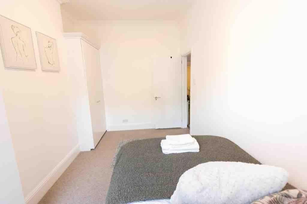Lovely 2 Bedroom Apartment In Chelsea Sw3 ロンドン エクステリア 写真